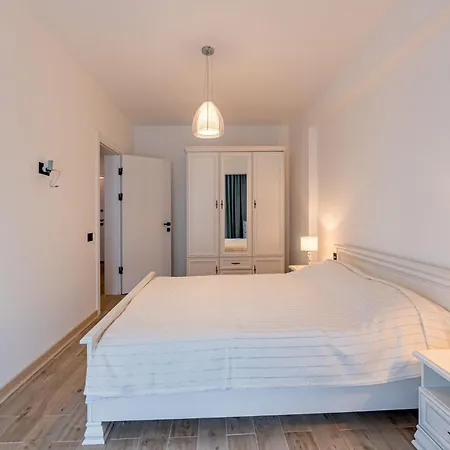 Appartement Onix Infinity Pool & 195 Năvodari