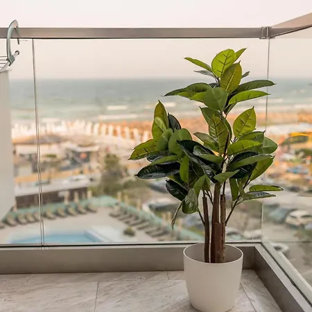 Appartement Onix Infinity Pool & 195 *