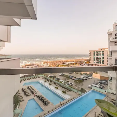 Onix Infinity Pool & 195 * Năvodari
